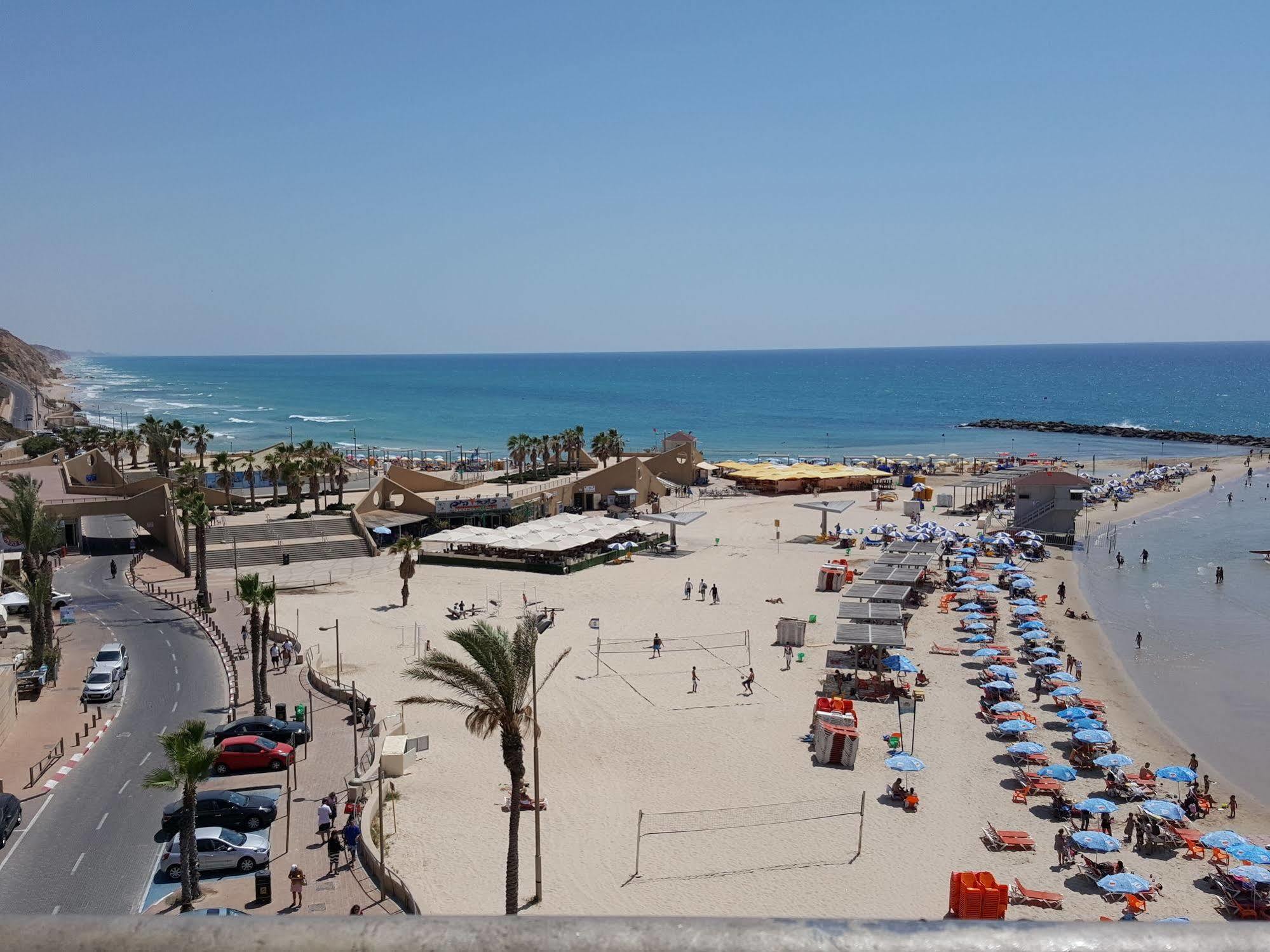 Netanya Motel Pierre Exterior foto